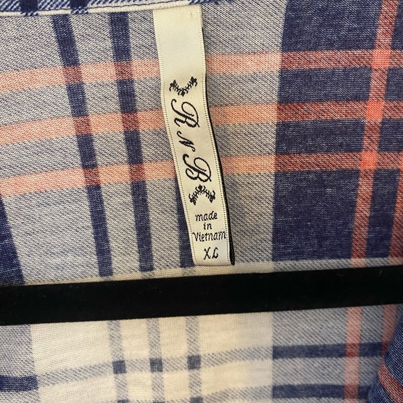R n B XL checkered rayon blend button down - Picture 3 of 3